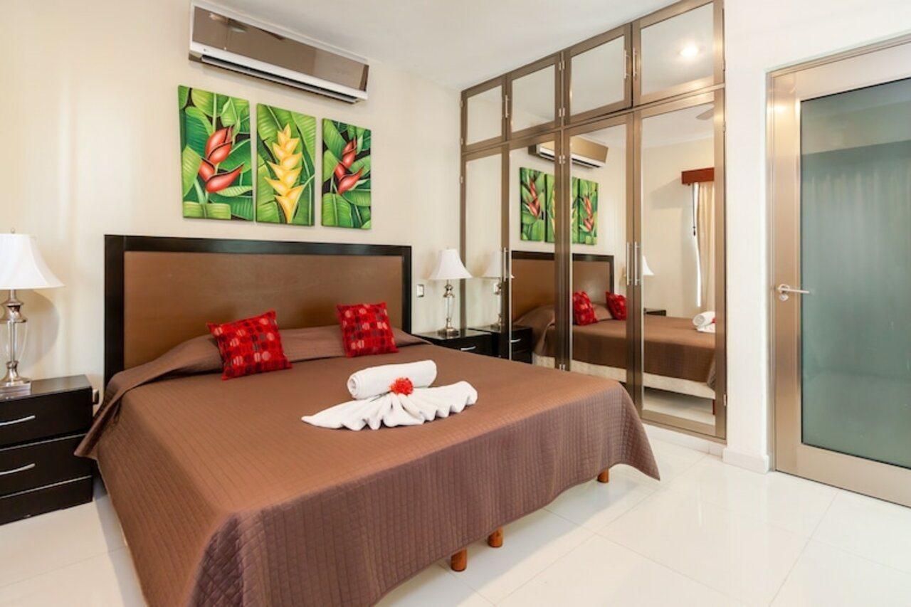 Encanto Riviera Condo Hotel Playa del Carmen Esterno foto