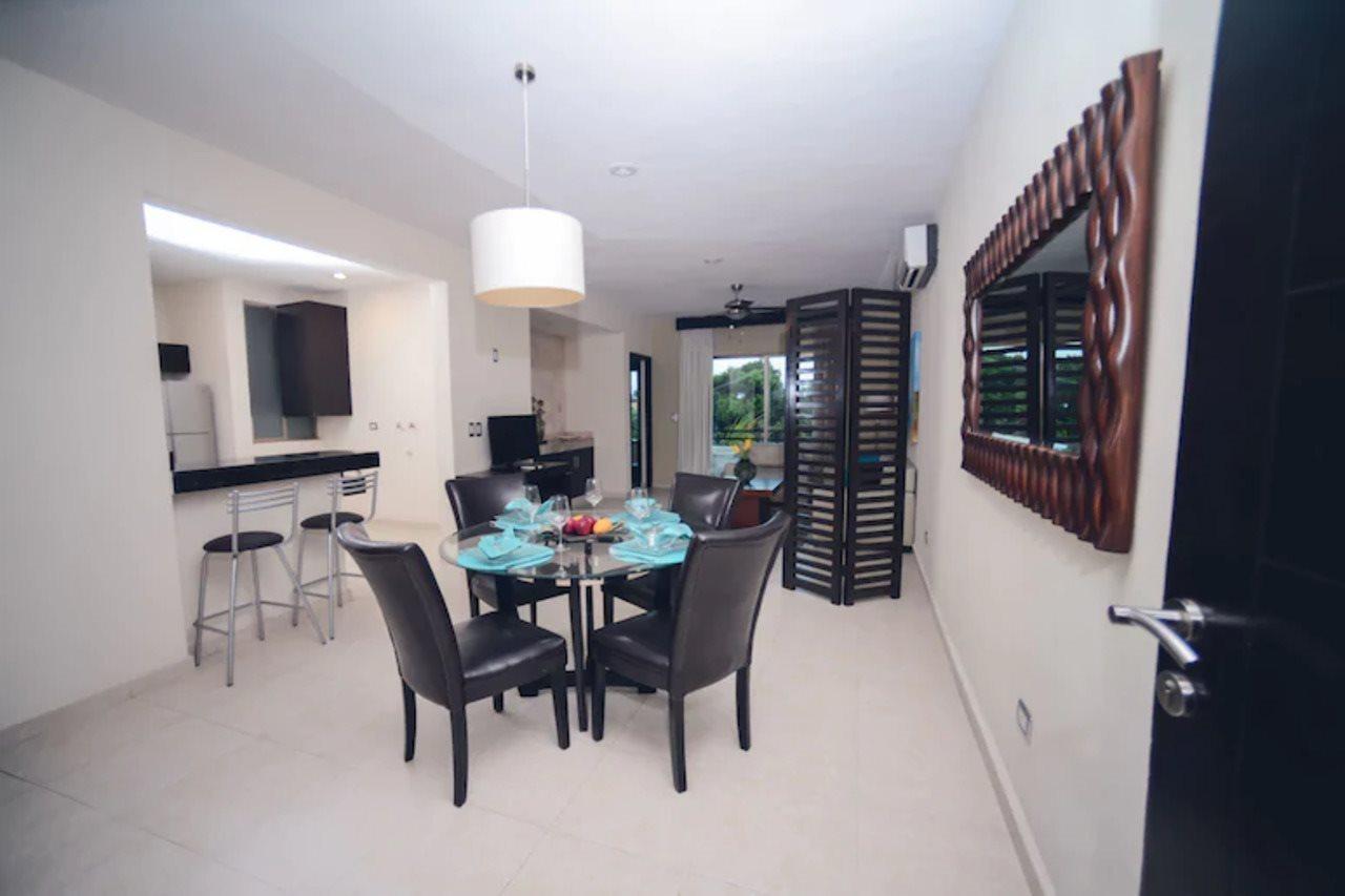 Encanto Riviera Condo Hotel Playa del Carmen Esterno foto