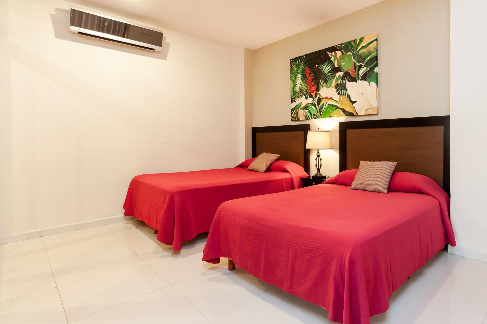 Encanto Riviera Condo Hotel Playa del Carmen Esterno foto