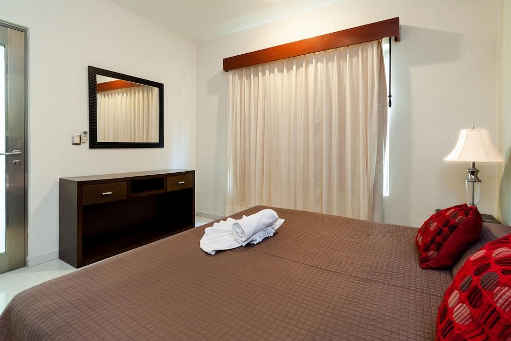Encanto Riviera Condo Hotel Playa del Carmen Esterno foto