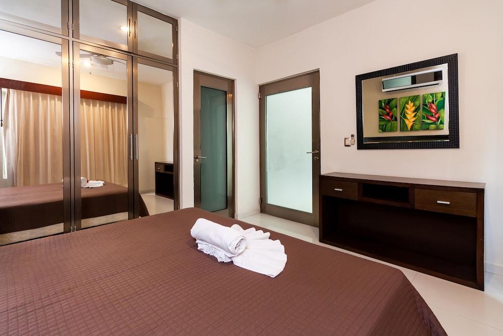 Encanto Riviera Condo Hotel Playa del Carmen Esterno foto