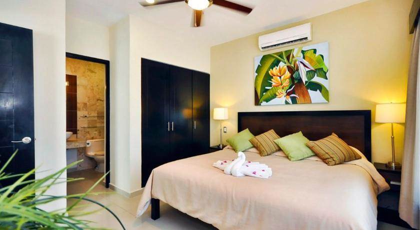 Encanto Riviera Condo Hotel Playa del Carmen Esterno foto